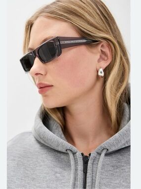 NWT Stella McCartney “Stella” Sunglasses with Black Croc-Embossed Case